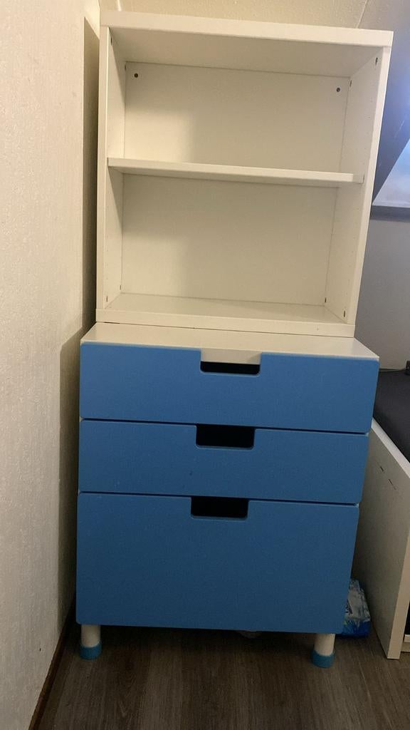 Ikea stuva Ladekast  - wit/blauw, Huis en Inrichting, Kasten | Ladekasten, Gebruikt, Modern, functioneel, 100 tot 150 cm, 3 of 4 laden