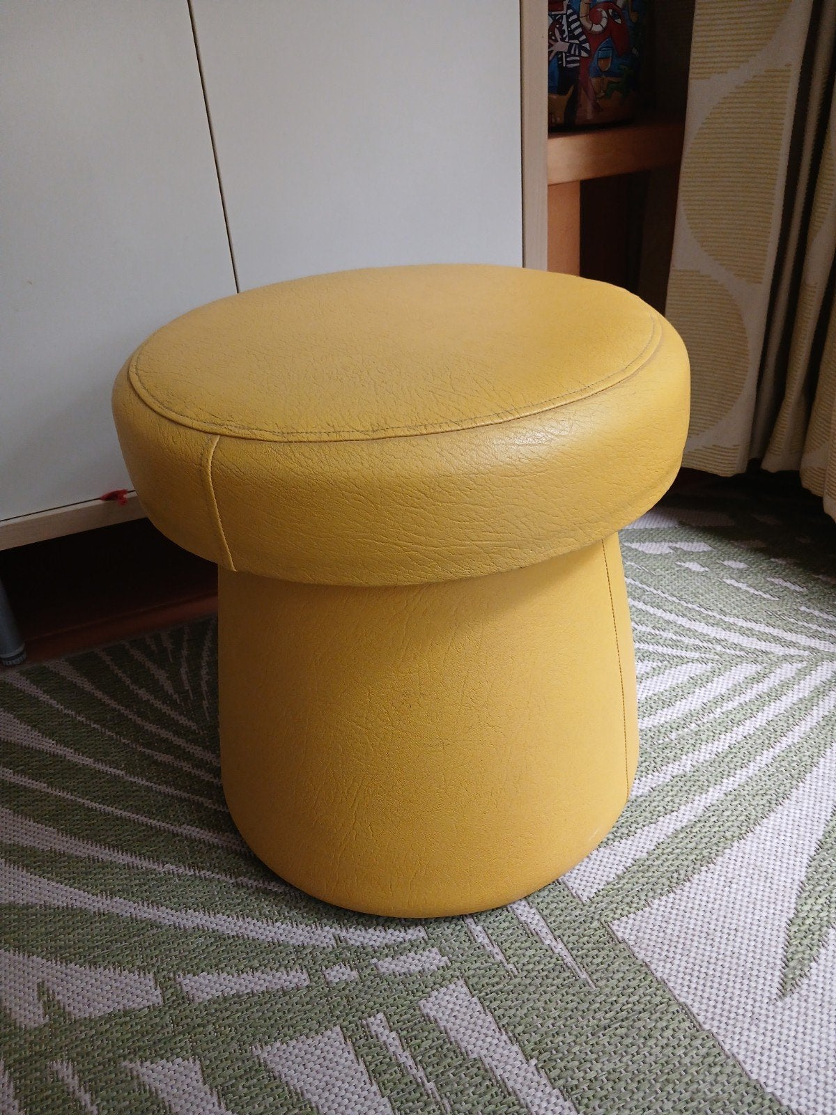 vintage leren poef ( jaren '70), Ophalen, Rond, Minder dan 50 cm, Minder dan 50 cm