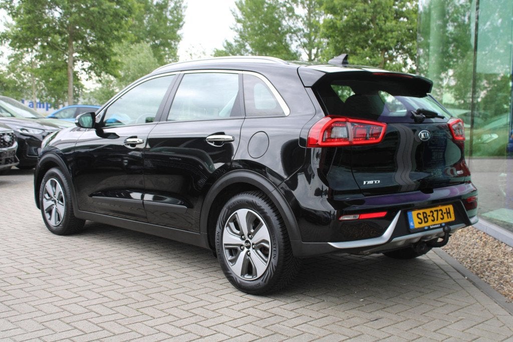 Kia Niro 1.6 GDi Hybrid DynamicLine | Trekhaak | Climate Con, Gebruikt, Euro 6, Leder en Stof, Zwart