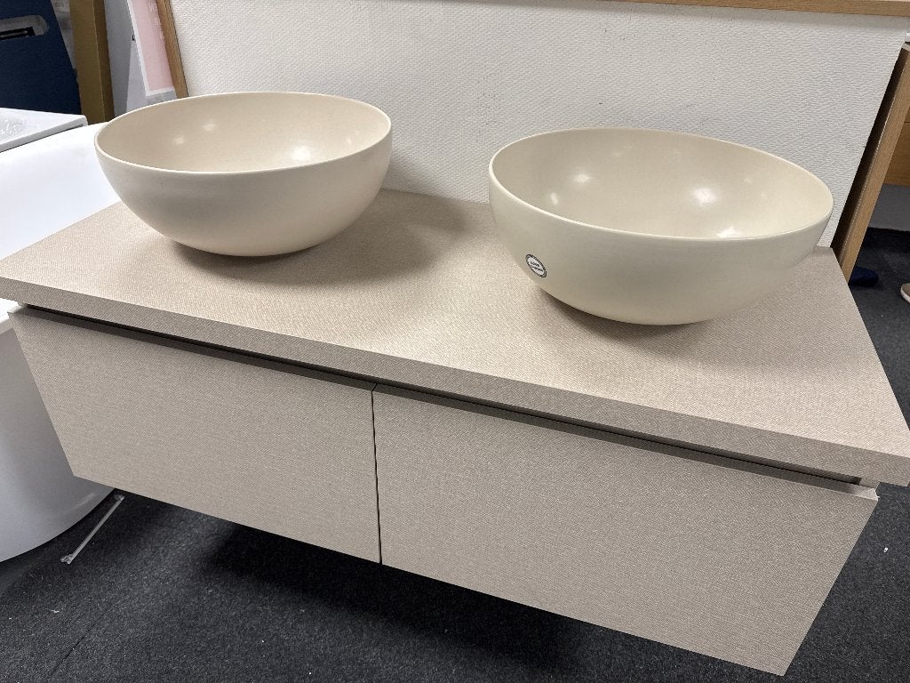 Badkamermeubel met twee lades en twee beige waskommen, Ophalen, Nieuw, Wastafel