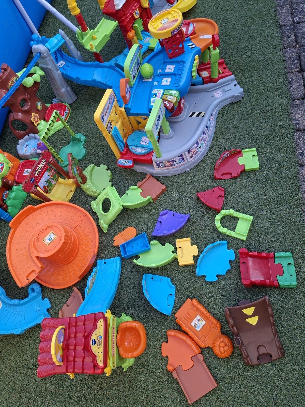 Grote VTech Toet Toet Auto's en Zoef Zoef Dieren collectie, Kinderen en Baby's, Speelgoed | Vtech, Ophalen of Verzenden, Gebruikt