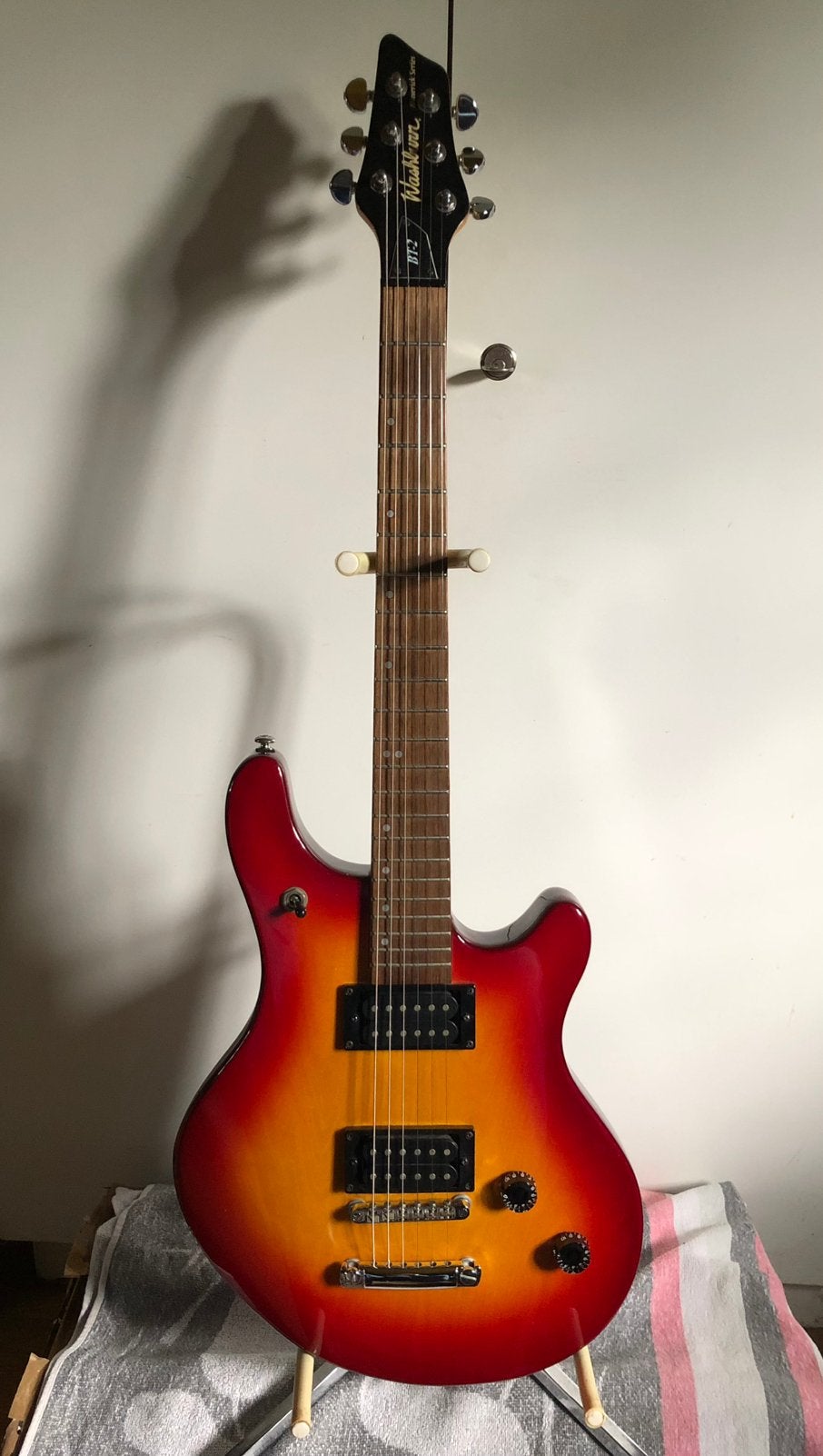 Washburn maverick series BT2, Ophalen, Gebruikt, Solid body, Overige merken