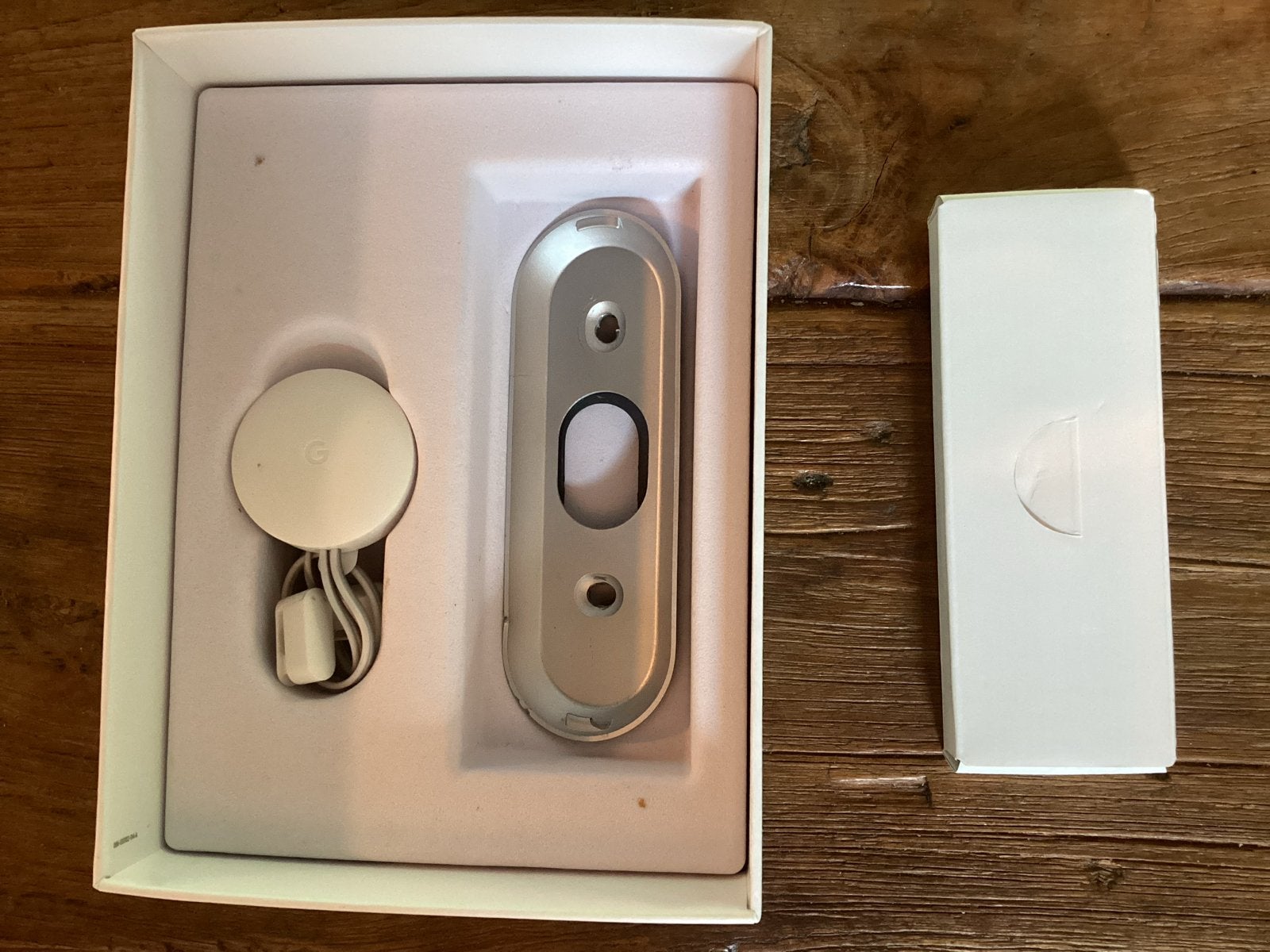 Google Nest Hello Video Deurbel - Bedraad, Ophalen of Verzenden, Bewegingsdetectiesensor, Zo goed als nieuw, Bedraad