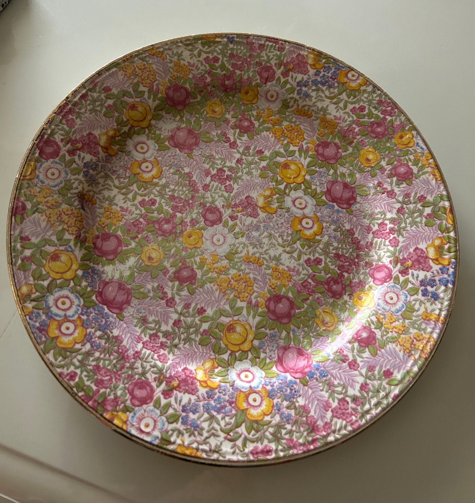 Bord van Boch La Louvière Mille Fleurs met gouden rand, Ophalen of Verzenden