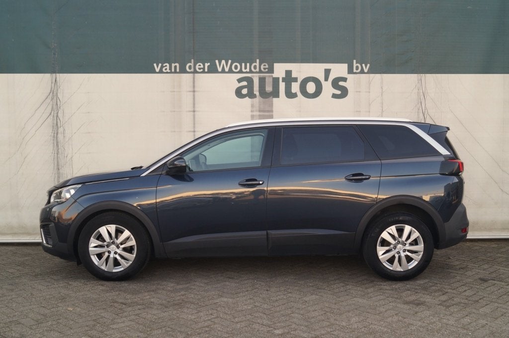 Peugeot 5008 1.2 PureTech 130pk Executive 7-persoons -NW.MOT, Auto's, Peugeot, Voorwielaandrijving, Gebruikt, 1199 cc, Blauw