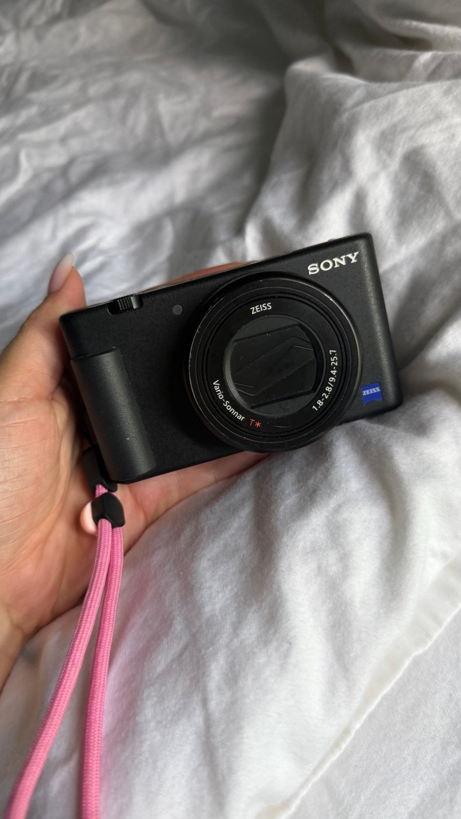 Sony ZV-1 Compact Camera met Godox flitser, Ophalen of Verzenden, Refurbished, Sony, Minder dan 4 keer