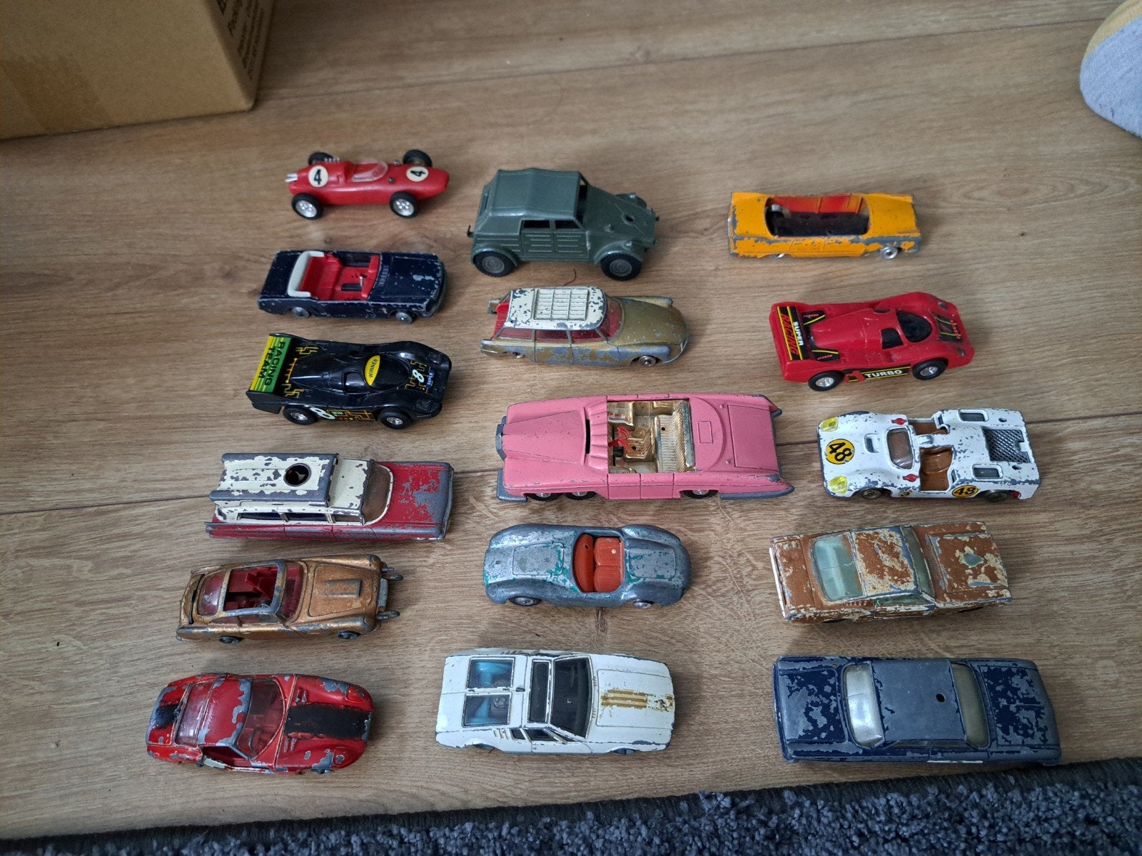 Partij auto's  verschillende merken, Hobby en Vrije tijd, Modelauto's | Overige schalen, Ophalen of Verzenden, Gebruikt, Auto