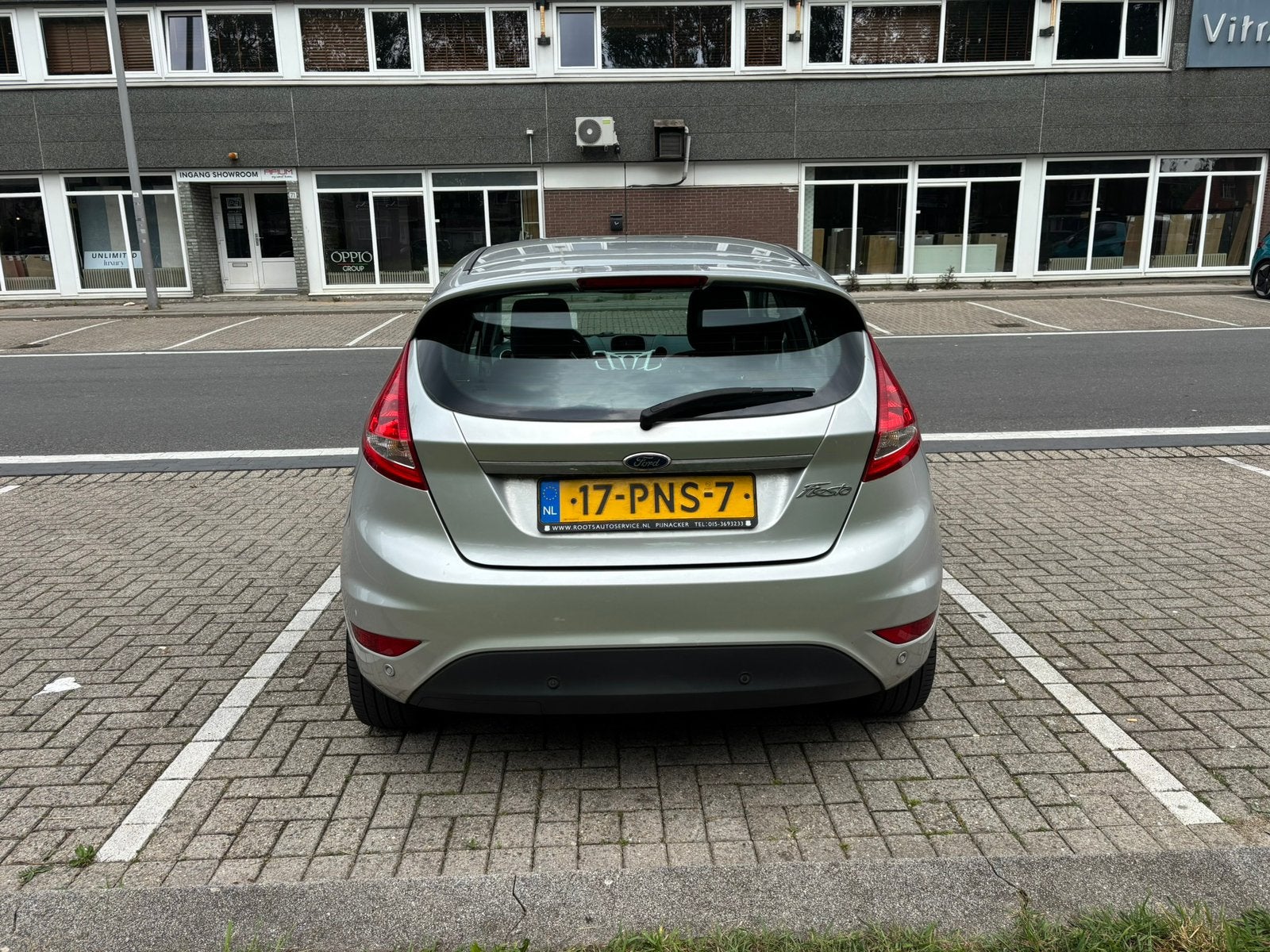Foto 6 van Ford Fiësta 1.6 Ti-vct 88KW 5DR 2011 Grijs - APK juli 2027