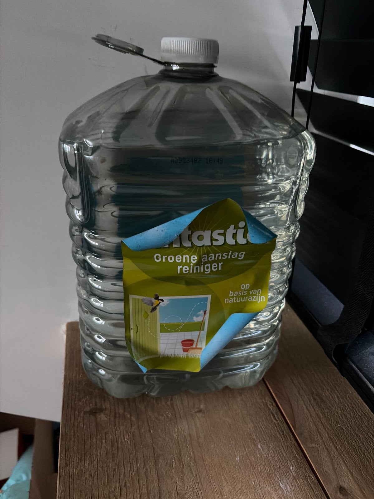 Gratis: Groene aanslag reiniger (grote fles), Huis en Inrichting, Schoonmaakartikelen, Ophalen of Verzenden, Schoonmaakmiddel