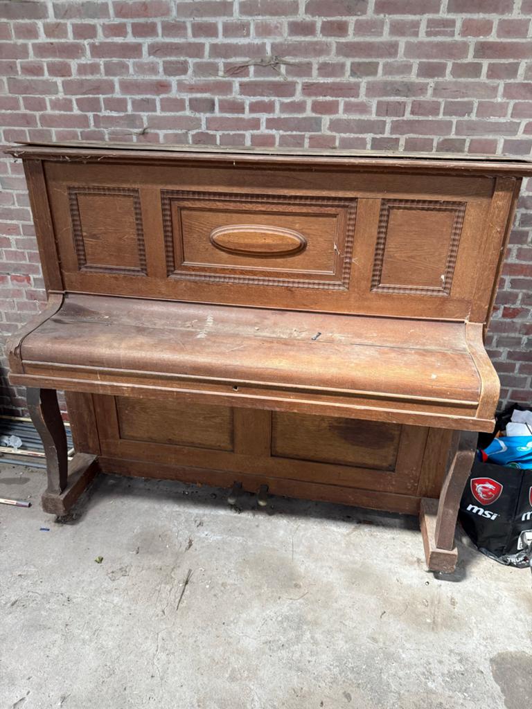 Oude houten piano - Opknapper of decoratie, Ophalen, Gebruikt, Bruin, Piano