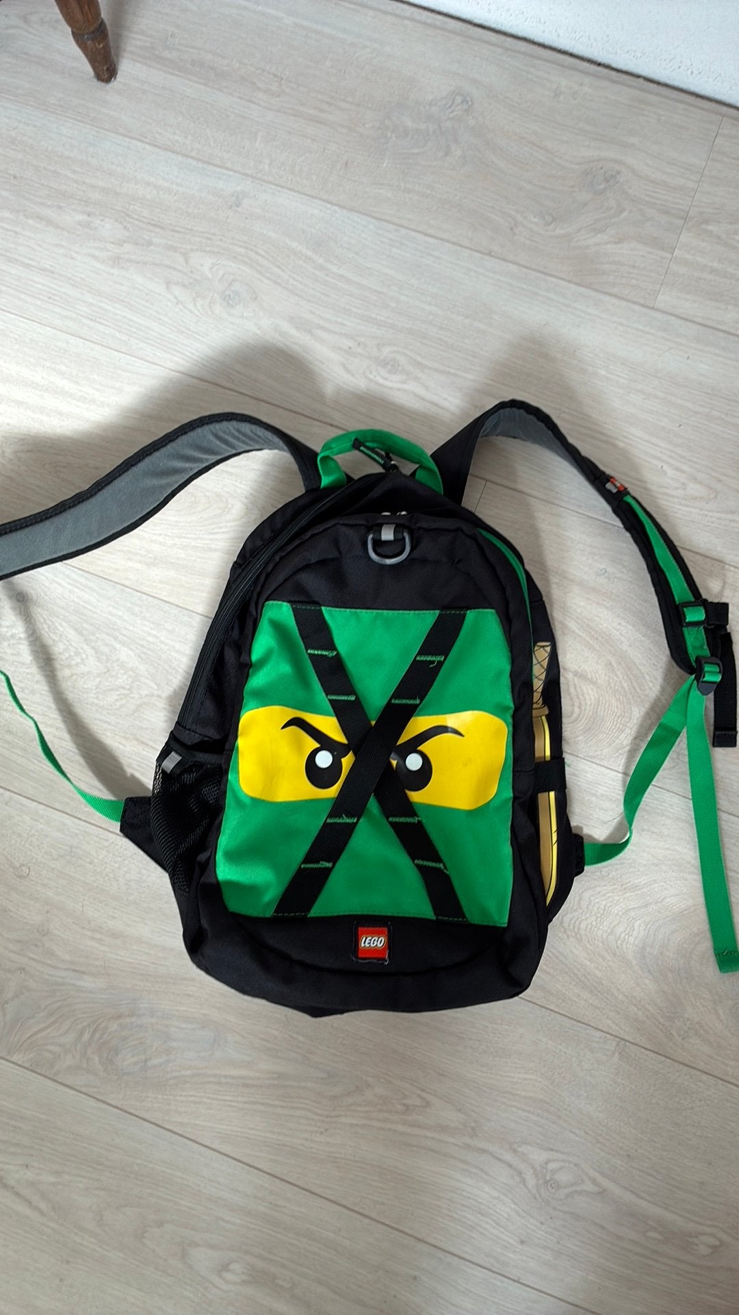 Stoere Lego Ninjago rugtas met meerdere vakken, 40 cm of meer, Ophalen of Verzenden, Zo goed als nieuw, Trekking
