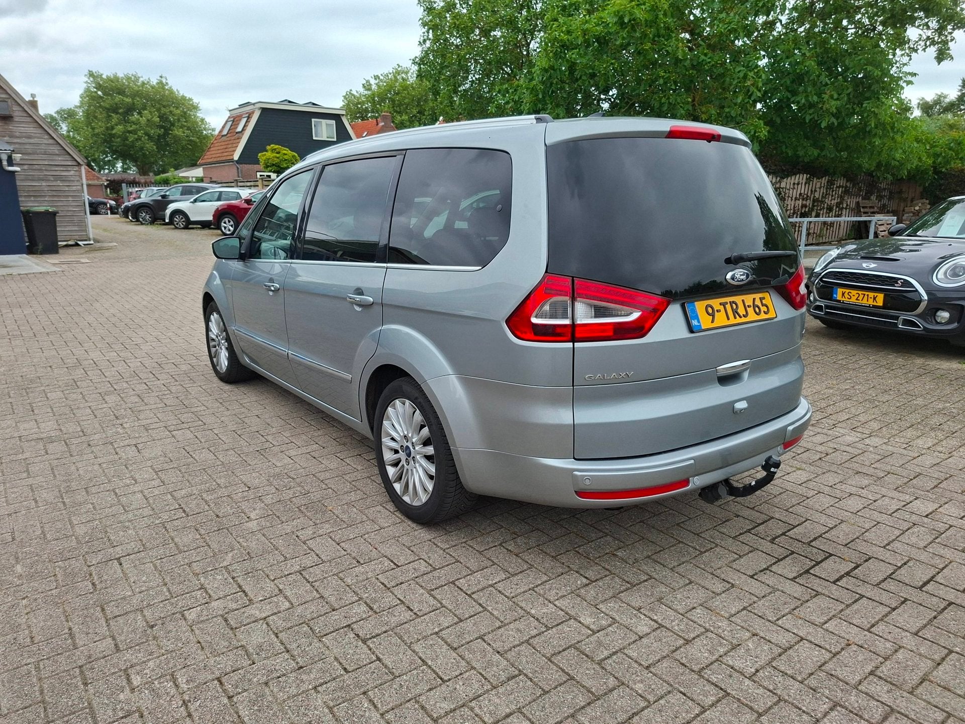 Ford Galaxy 1.6 SCTi Platinum 7pers pano trekh keyless navi, Auto's, Voorwielaandrijving, Gebruikt, 4 cilinders, 1634 kg