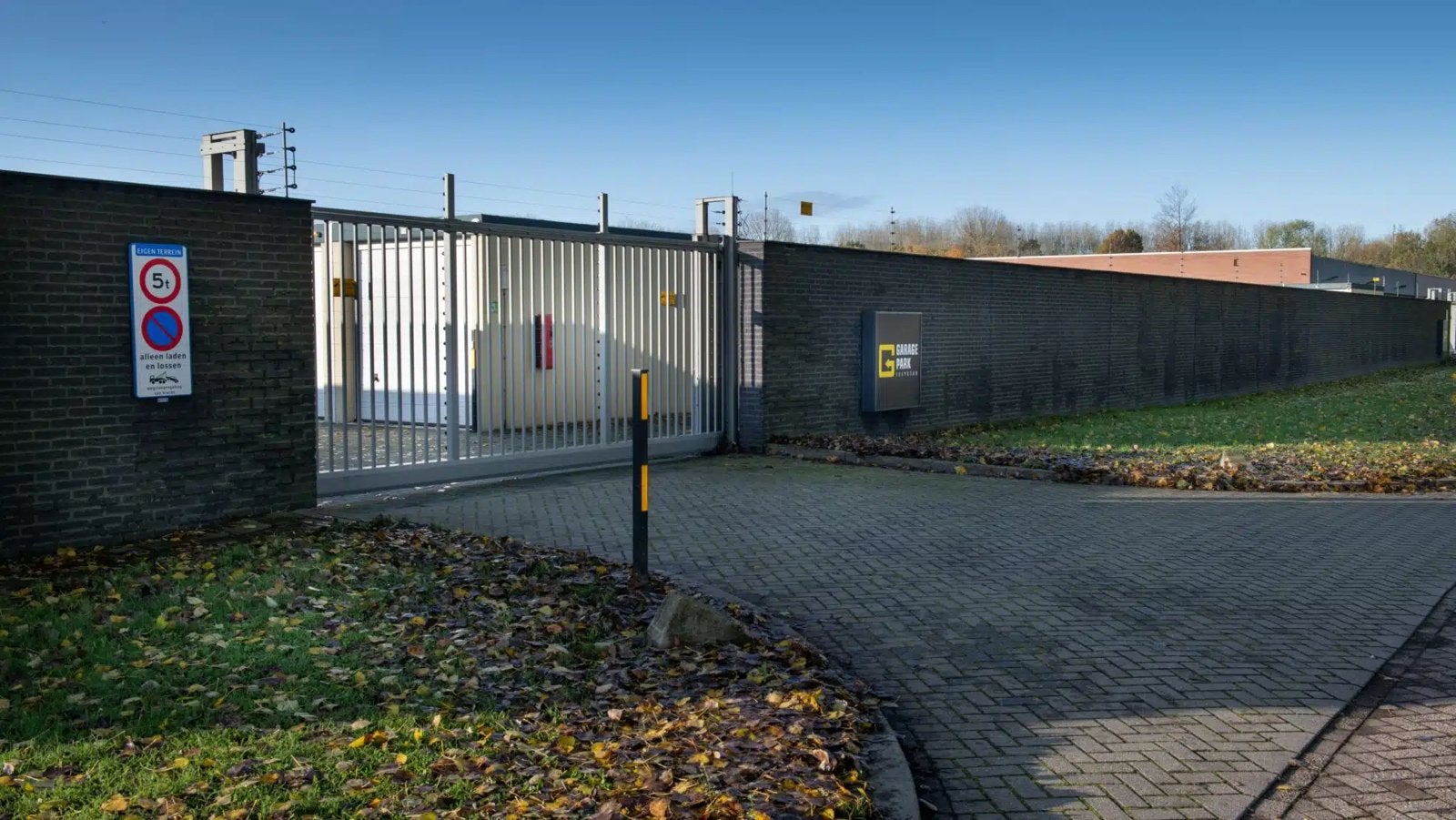 Garagebox 21m2 te huur (€260 p/m) op GaragePark Lelystad, Flevoland