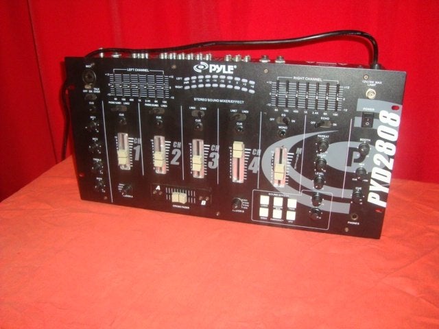 Gebruikt: Pyle PYD2808 stereo sound mixer, 20260236, Overige merken, PYLE, Ophalen of Verzenden, Mteurope@outlook.com