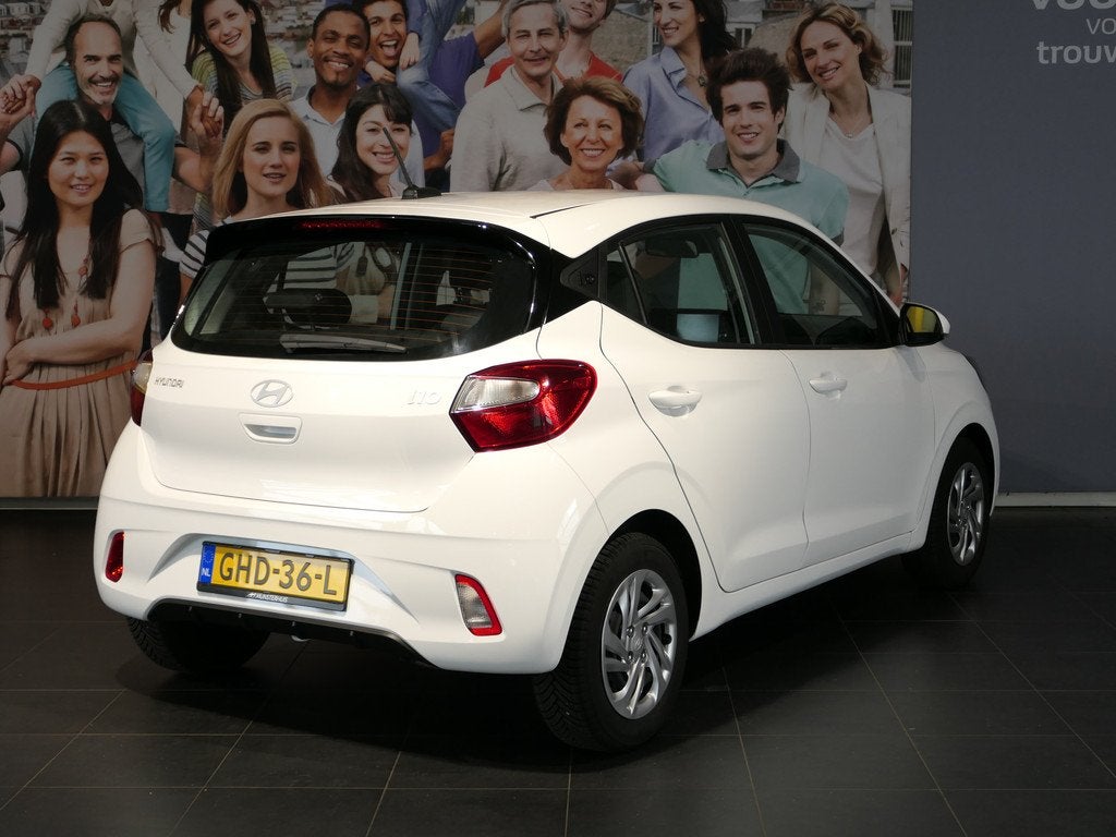 Hyundai i10 1.0 Comfort - Apple carplay/ Android auto - Crui, Stof, Gebruikt, 899 kg, Wit