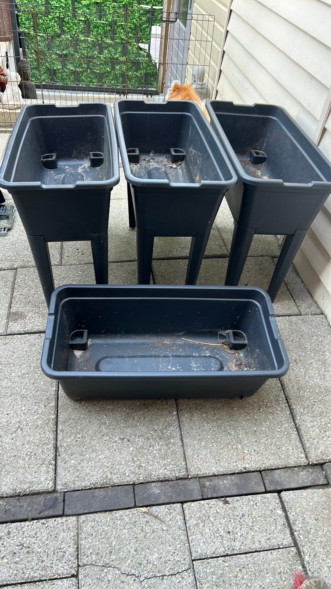 Plantenbakken/ kweekbakken op pootjes kunststof, Ophalen, Zo goed als nieuw, Rond, Kunststof