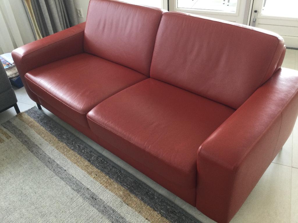 Montel bank Montelux Rood leder 2,5 zits, Huis en Inrichting, Banken | Bankstellen, Gebruikt, Rechte bank, Driepersoons, 150 tot 200 cm