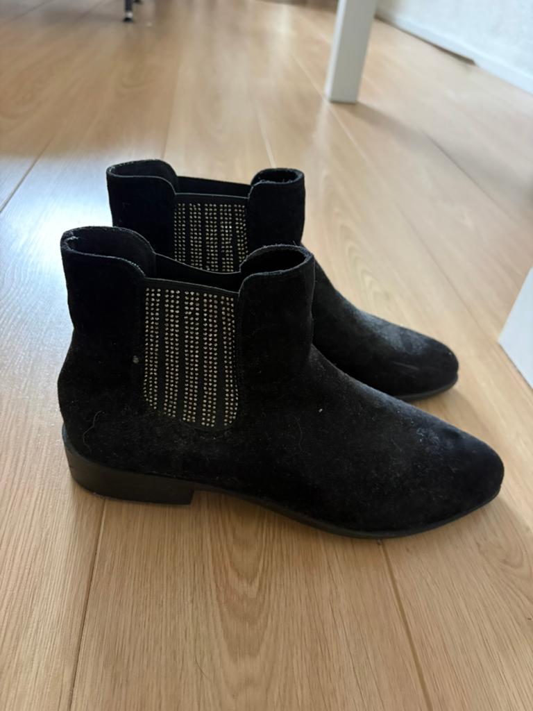 Laarsjes, Kleding | Dames, Ophalen of Verzenden, Zo goed als nieuw, Zwart