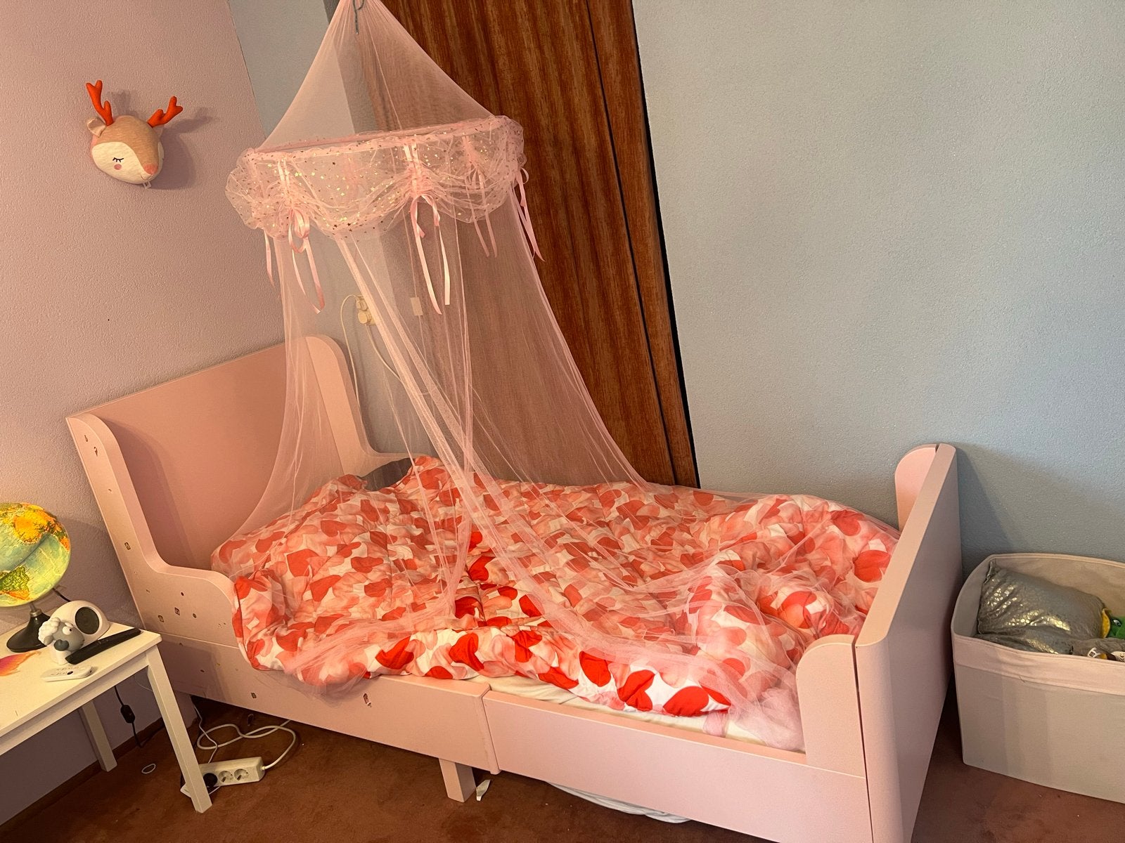 Roze kinderbed ikea (meegroeibed), Ophalen, Gebruikt, 70 tot 85 cm, Matras