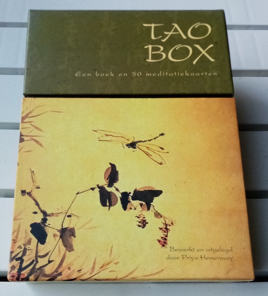 TAO BOX. Een boek en 50 meditatiekaarten, Gelezen, Spiritualiteit algemeen, Overige typen, Ophalen of Verzenden
