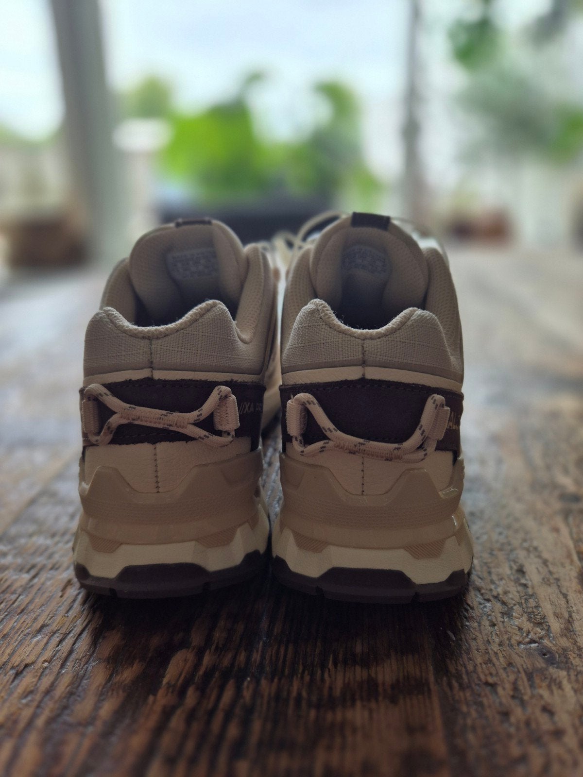 Salomon XA Pro 3D V9 Li schoenen, Kleding | Dames, Ophalen, Zo goed als nieuw, Bruin, Sneakers of Gympen