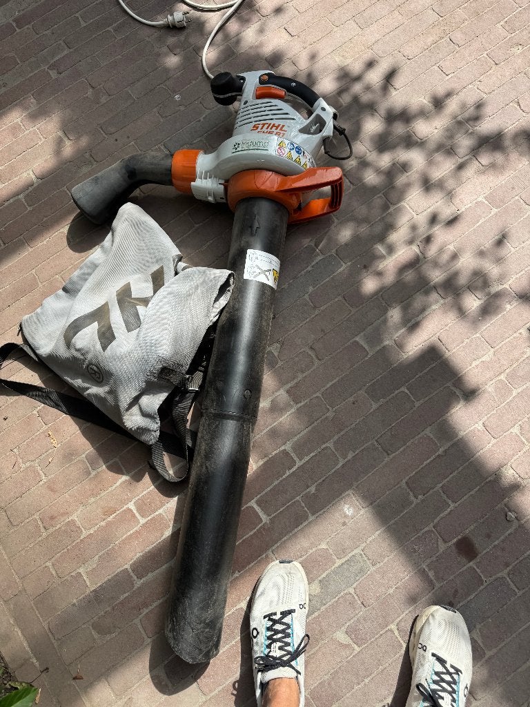 Stihl bladblazer met zuigfunctie en opvangzak, Ophalen, Stihl, Met opvangzak, Handgedragen