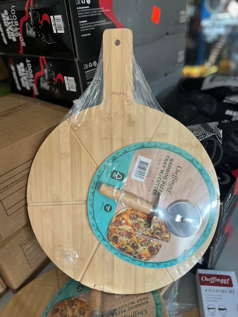 Cheffinger Bamboe Pizzaplank met Snijder - Nieuw, Hout, Snij-/serveerplank, Nieuw, Ophalen of Verzenden