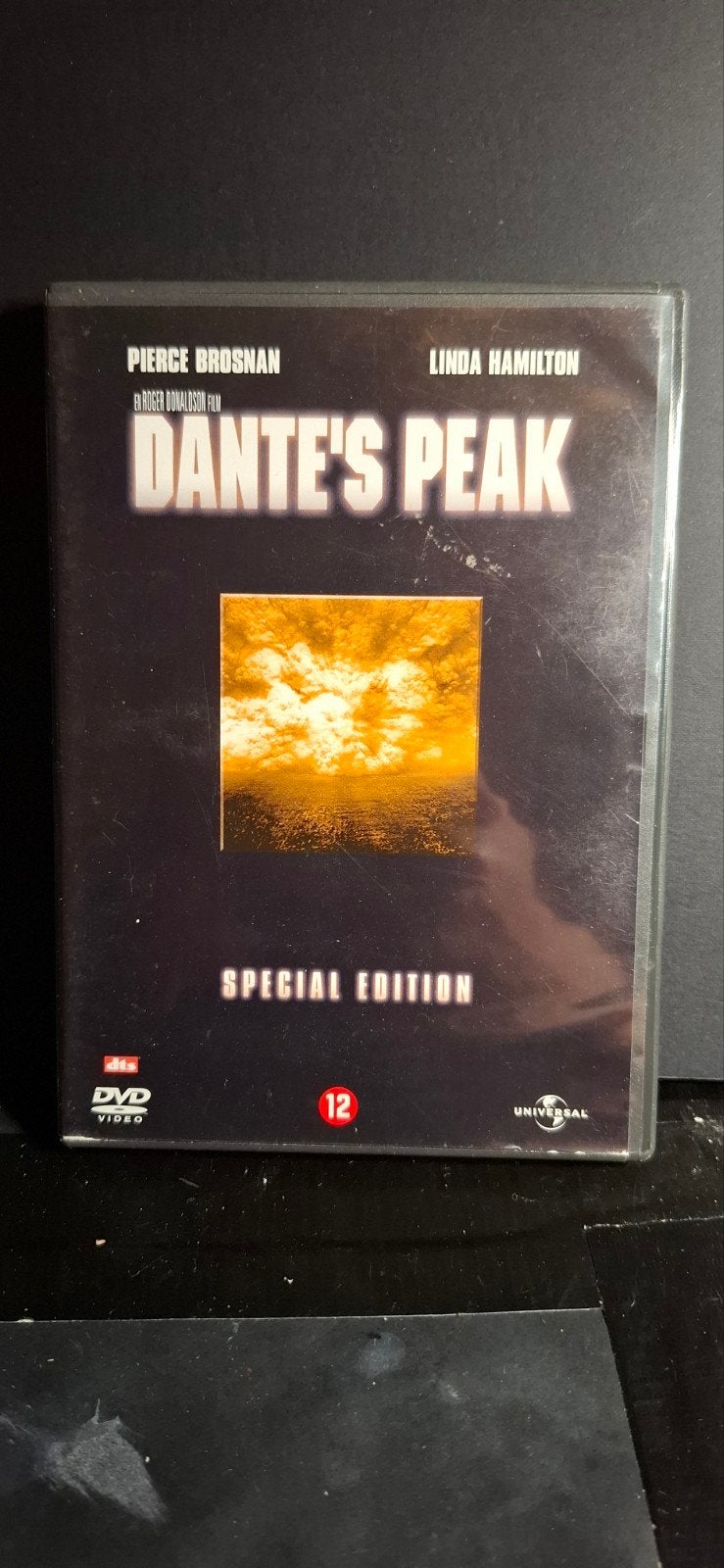 Dante's Peak - Special Edition DVD met Pierce Brosnan, Gebruikt, Speciale editie, Actiethriller, Ophalen of Verzenden