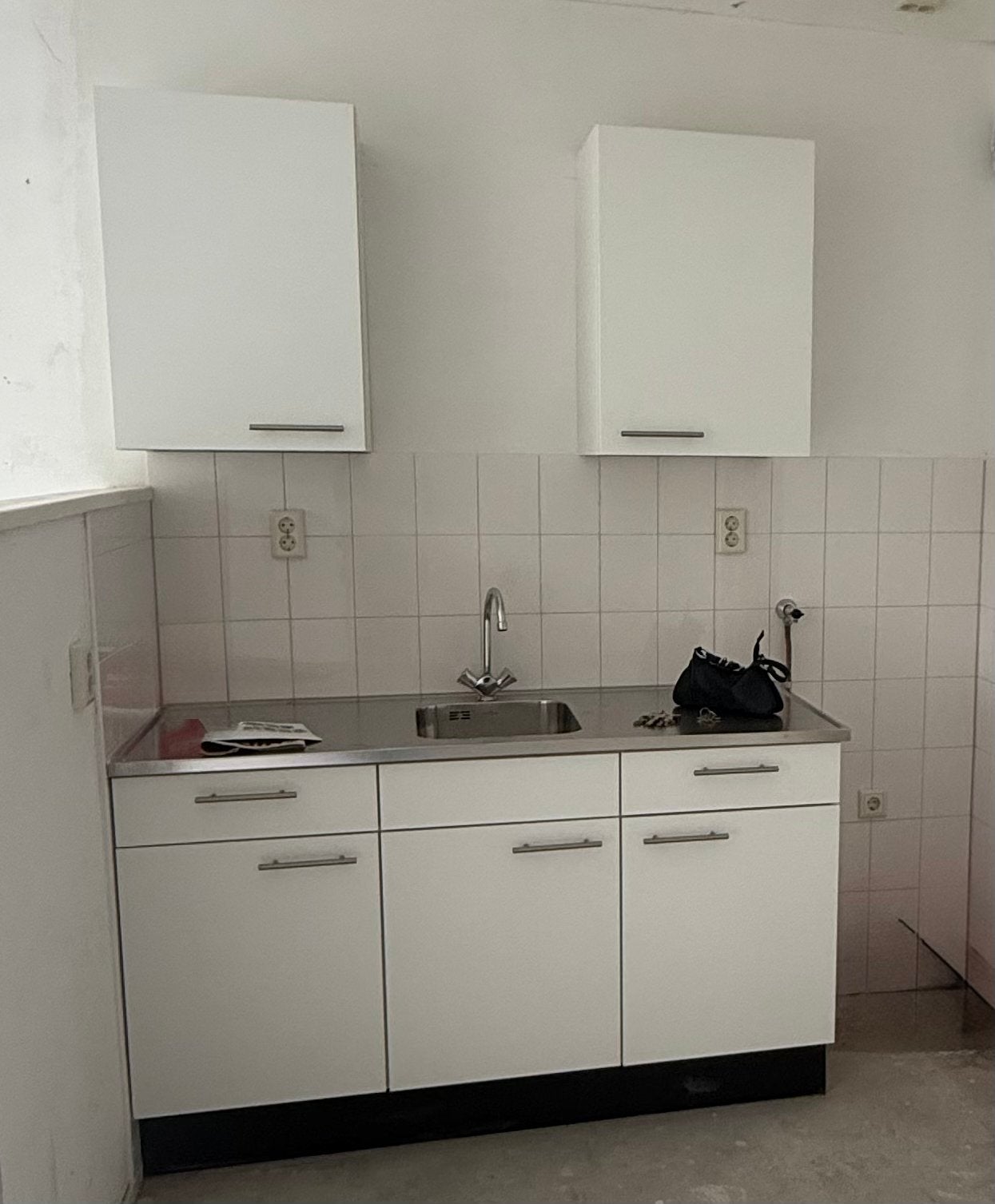 Compacte keuken met bovenkasten en aanrechtblad, Ophalen, Gebruikt, Wit, Enkelwandige keuken
