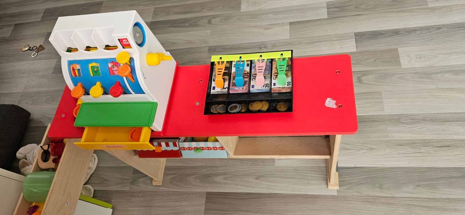 Houten speelwinkeltje met kassa, Ophalen, Gebruikt