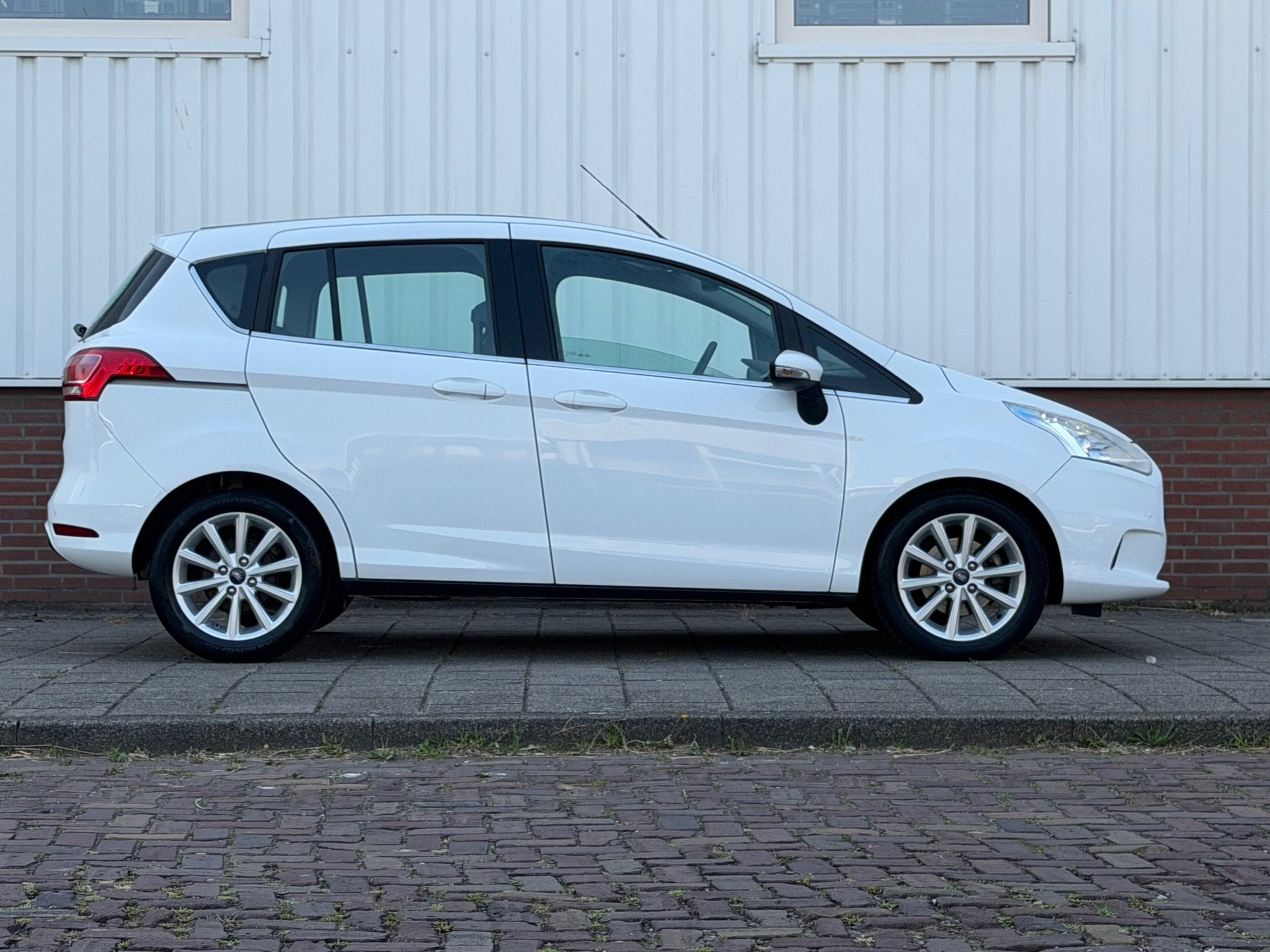 Ford B-Max 1.6 TI-VCT Titanium Automaat Nap lage km, 1596 cc, Gebruikt, Euro 6, 4 cilinders