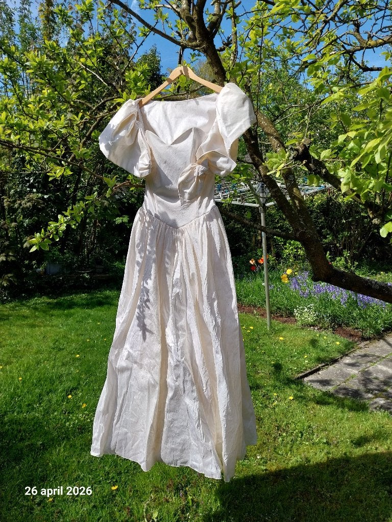 Bruidsjurk/romantisch model/ivoor/gebroken wit. Maat 40.., Kleding | Dames, Gelegenheidskleding, Zo goed als nieuw, Overige typen