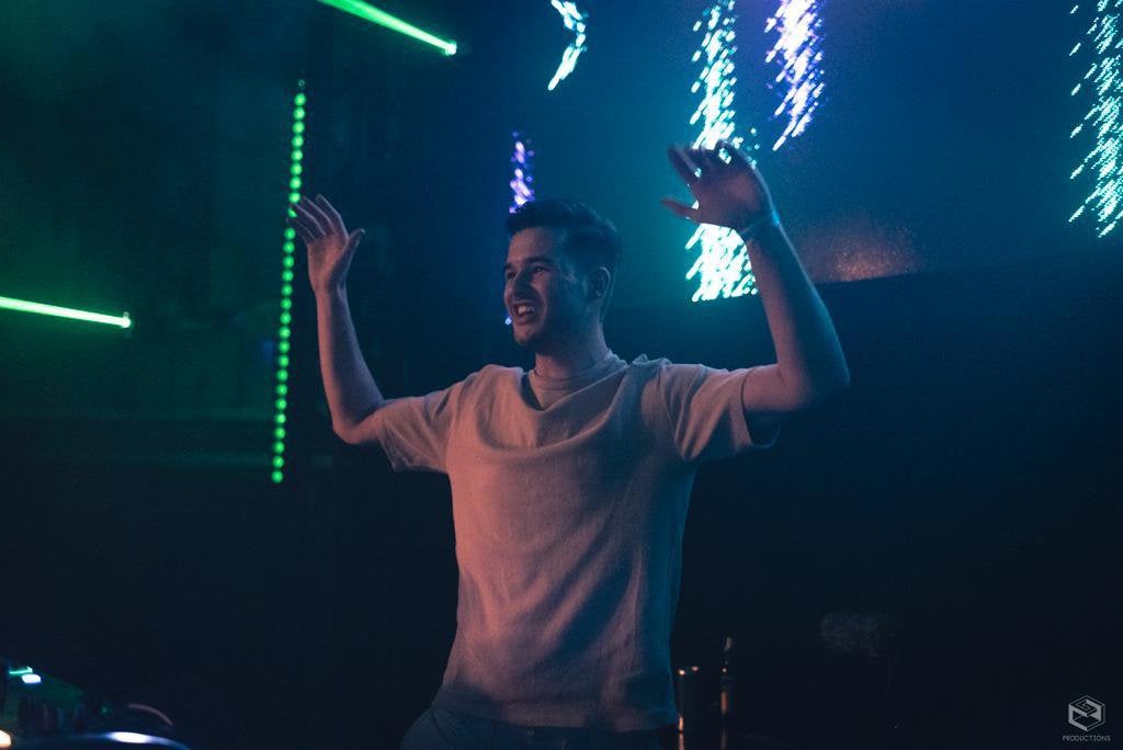 DJ NYE – Maak van Oud & Nieuw een complete show!, Dj