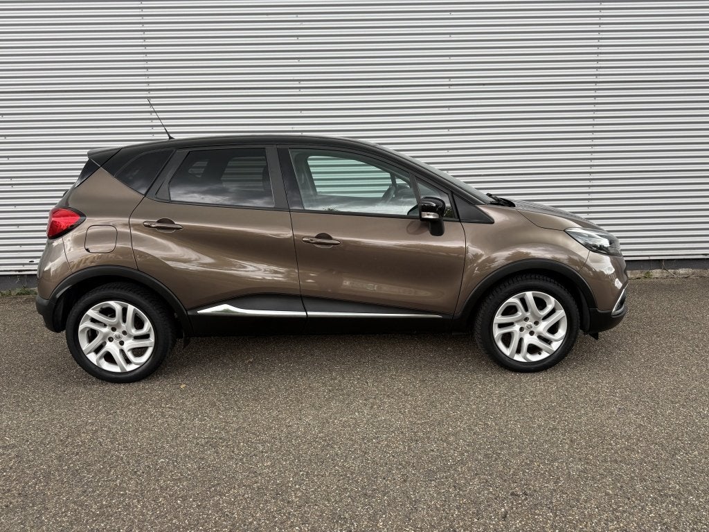 Renault Captur 0.9 TCe Dynamique PDC Navi Cruise Keyless Lic, Auto's, Voorwielaandrijving, Gebruikt, 49 €/maand, Handgeschakeld