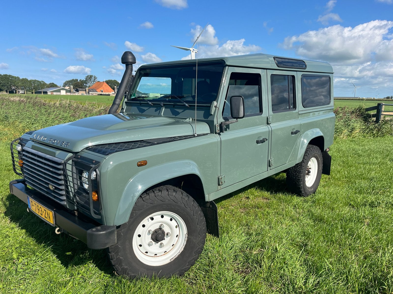 Land Rover defender 110 2009 keswick green, Auto's, 241 €/maand, 7 stoelen, 122 pk, Defender