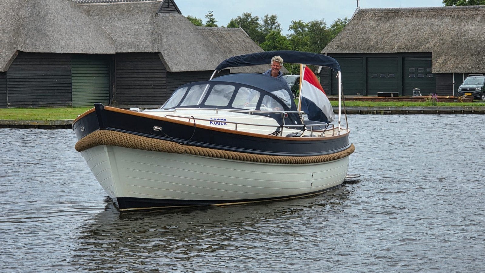 Zeer nette Makma Caribbean 31 (2005), Watersport en Boten, Ophalen, Makma, Elektrisch, Biminitop