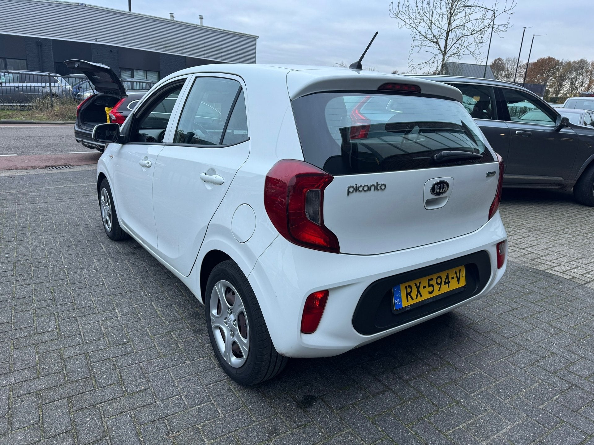Kia Picanto 1.0 CVVT EconomyPlusLine 5DRS AIRCO MF STUUR SPO, Voorwielaandrijving, Gebruikt, Euro 6, Start-stop-systeem