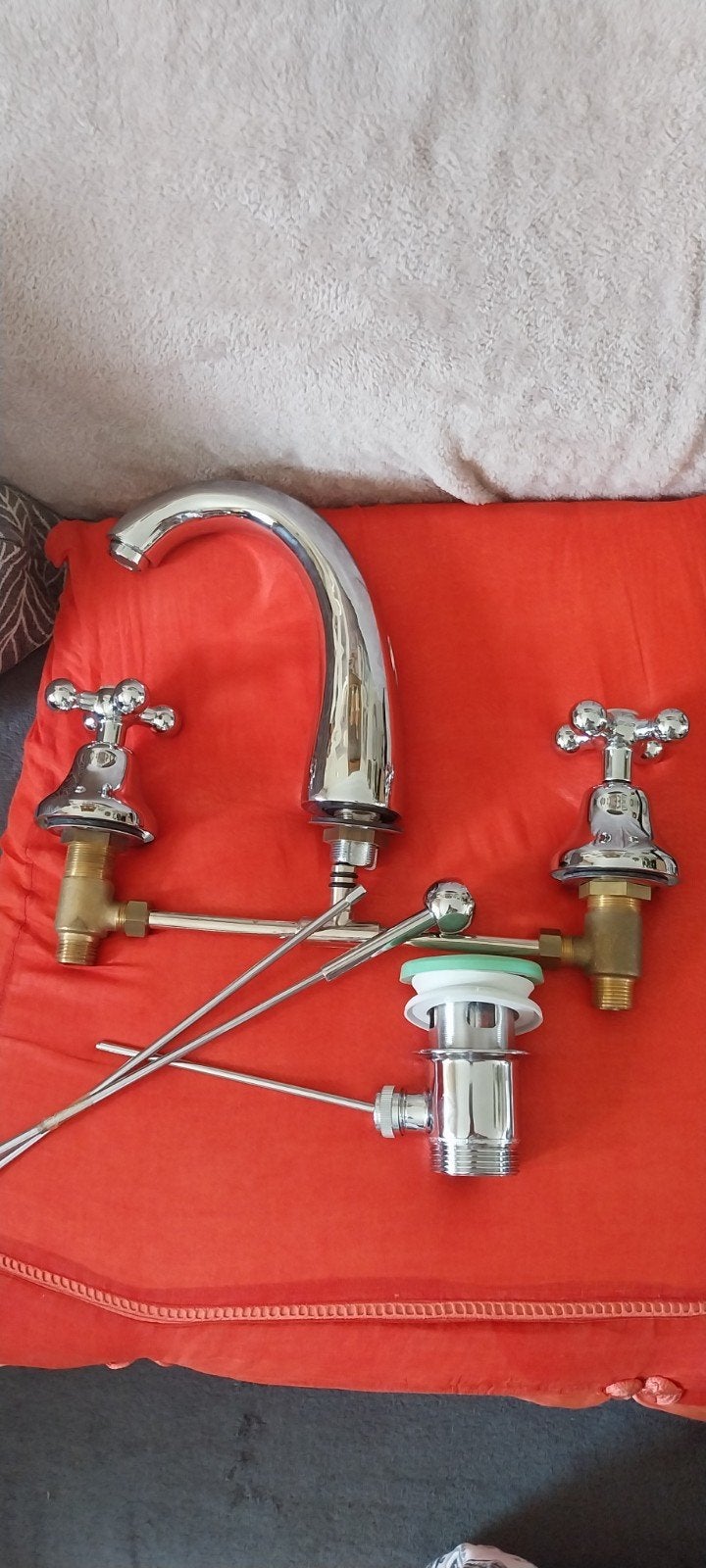 Klassieke Engelse wastafelkraan - Origineel, Doe-het-zelf en Verbouw, Ophalen of Verzenden, Nieuw, Chroom, Kraan