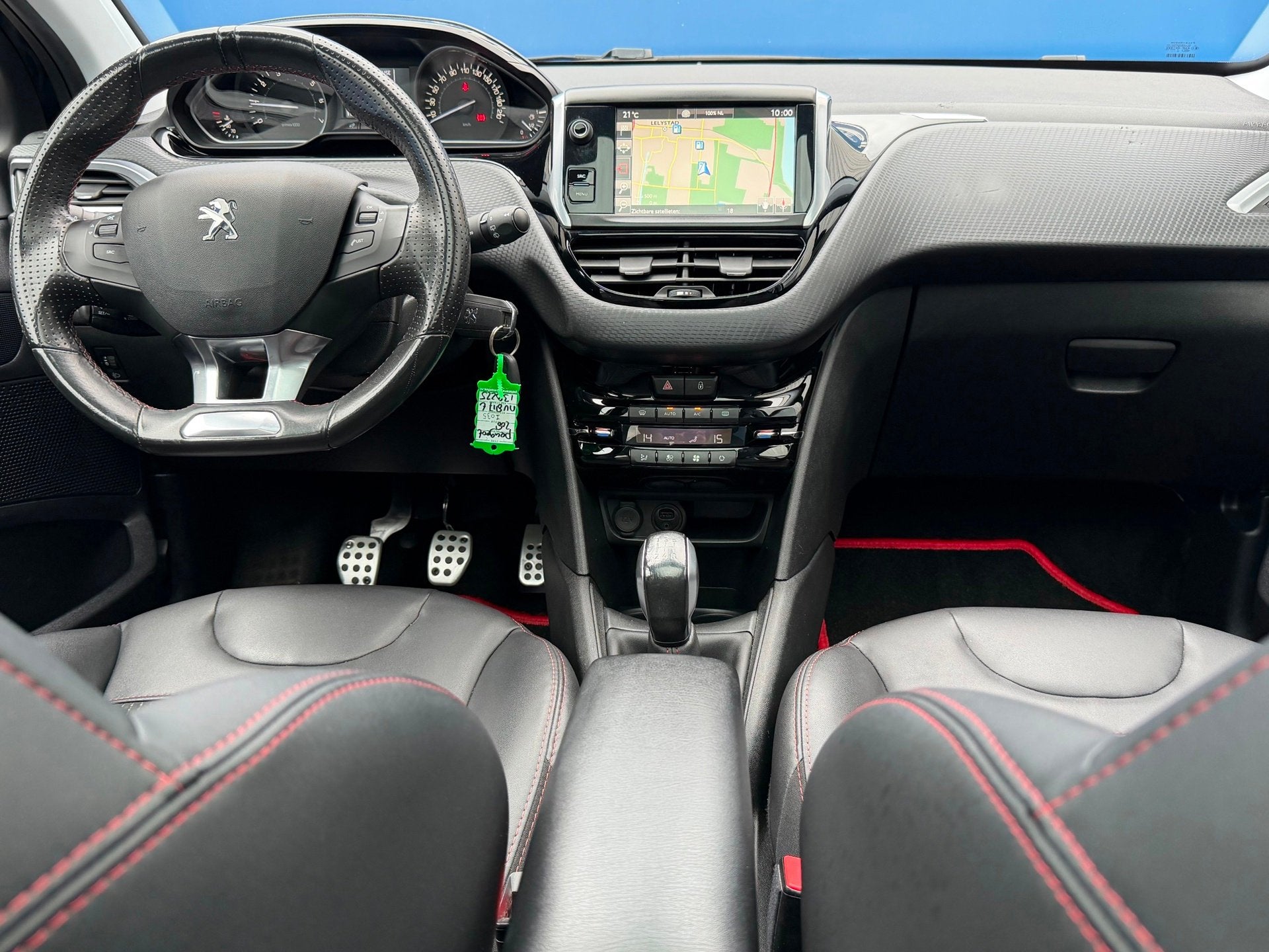 Peugeot 208 1.2 PureTech GT-line|Distributie VV|Pano|Camera|, Auto's, Voorwielaandrijving, Automatische klimaatregeling, Leder en Stof