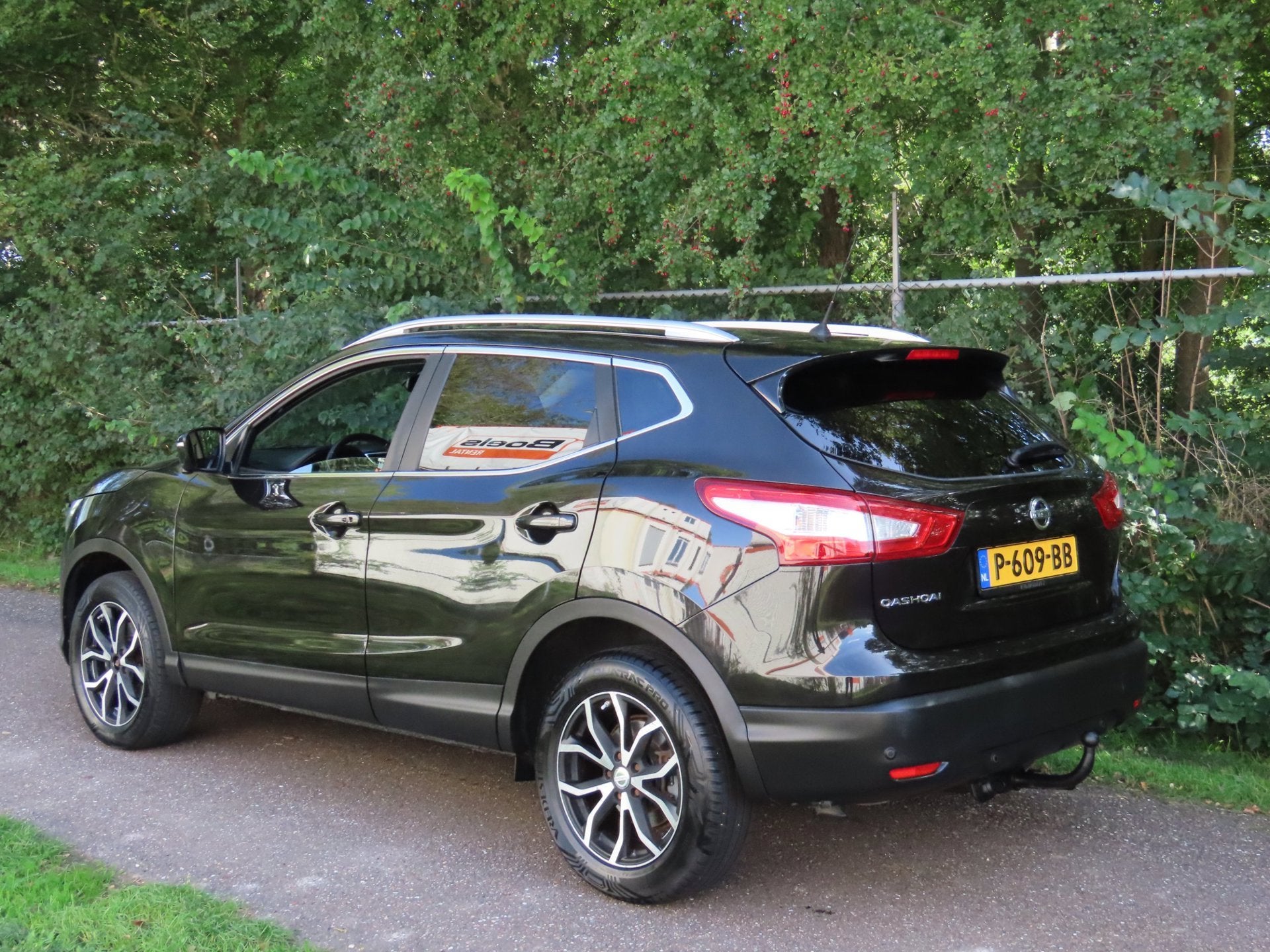 Nissan Qashqai 1.2 N-Vision *Pano *Keyless *360Camera *Navi, Voorwielaandrijving, Dealer onderhouden, Gebruikt, 4 cilinders