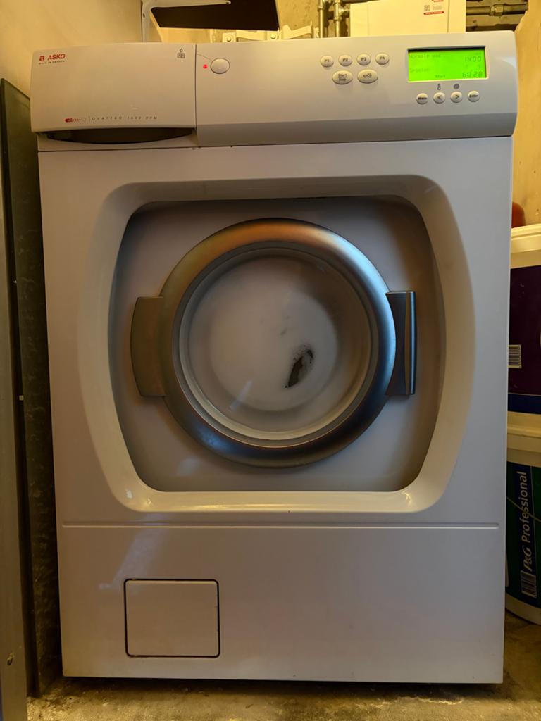ASKO W6441 Wasmachine 1400 RPM, Ophalen, Gebruikt, Voorlader, 85 tot 90 cm