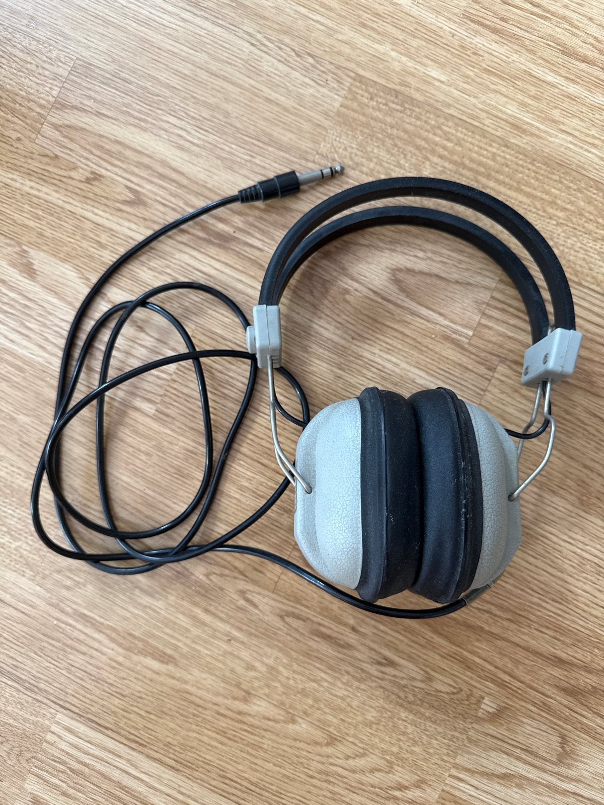 Vintage Realistic Nova 10 Stereo Hoofdtelefoon - Made in Jap, Overige merken, Gebruikt, Ophalen of Verzenden, Over-ear
