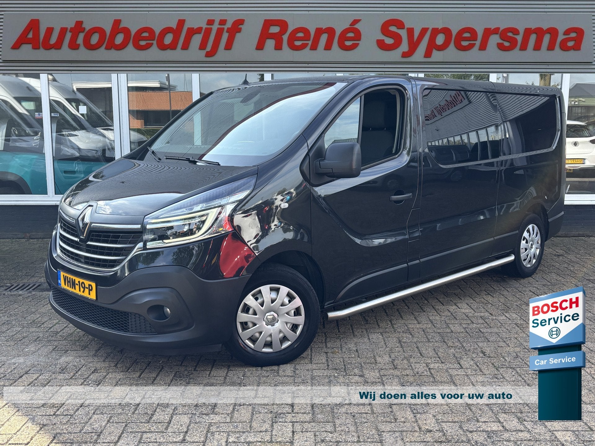 Renault Trafic 2.0 dCi 145 T29 L2H1 DC Comfort | Dubbel Cabi, Stof, Gebruikt, 4 cilinders, Zwart