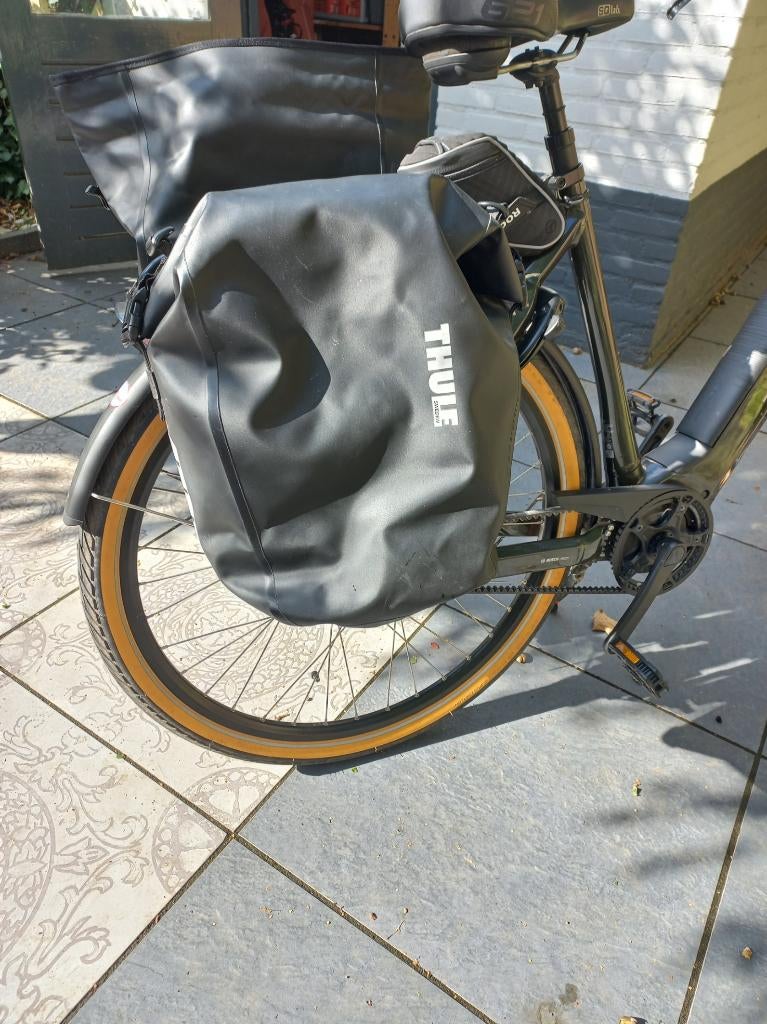 Fietstas Thule 2 x 20 L, Fietsen en Brommers, Fietsaccessoires | Fietstassen, Ophalen, Gebruikt, Thule