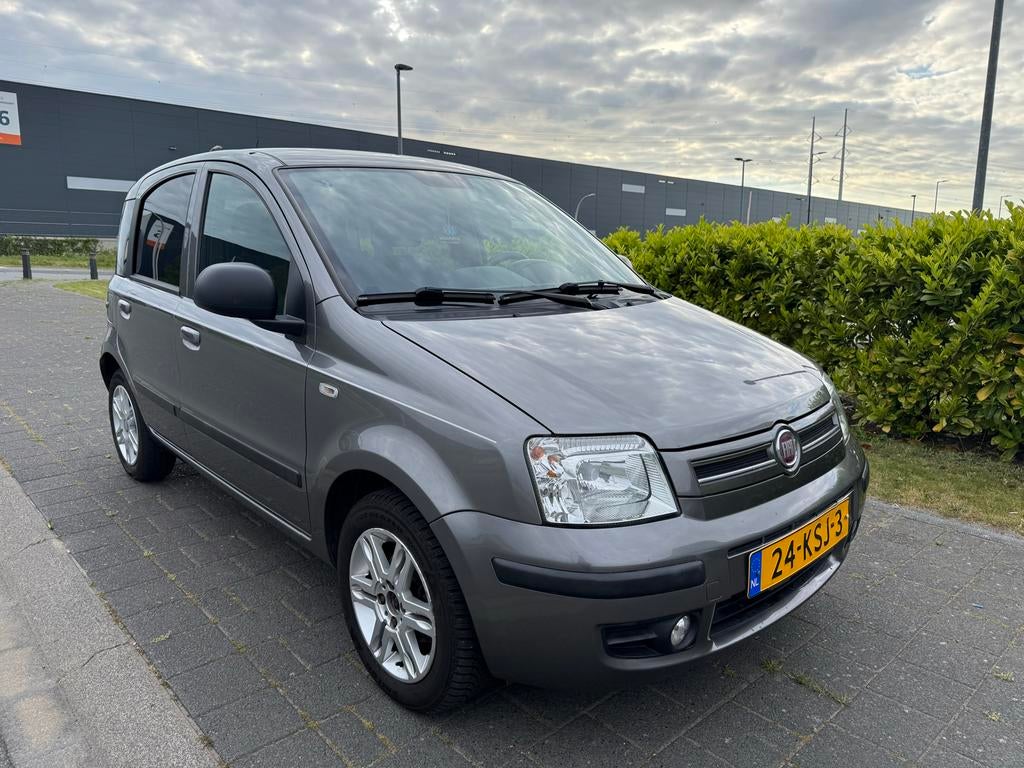 Fiat Panda 1.2 44KW 60PK 2010 Grijs Airco, Auto's, Voorwielaandrijving, Stof, 1242 cc, Origineel Nederlands