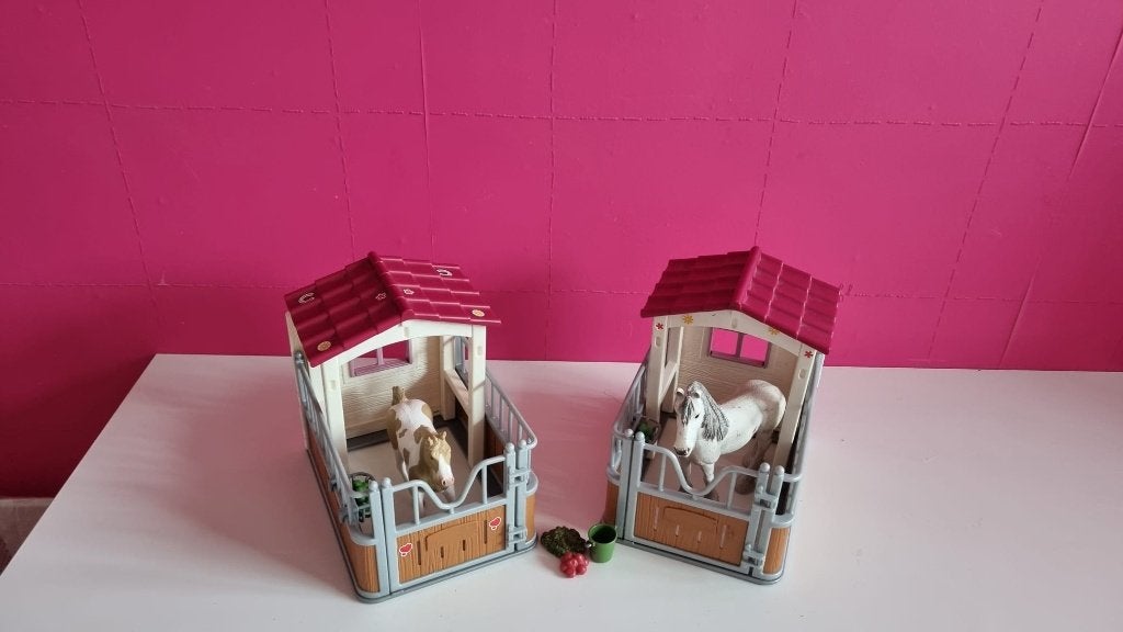 Schleich speelset paarden in paardenbox, Ophalen, Gebruikt