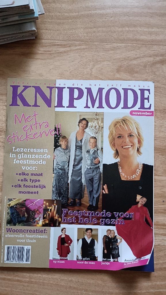 Knipmode april tot en met november 1999, Vrouw, Ophalen of Verzenden, Knipmode, Overige typen