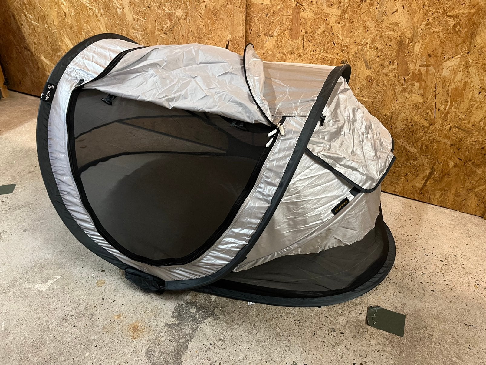 DERYAN Baby Reistentje / Campingbedje Incl draagtas en matje, Caravans en Kamperen, Ophalen, Zo goed als nieuw, Tot en met 2