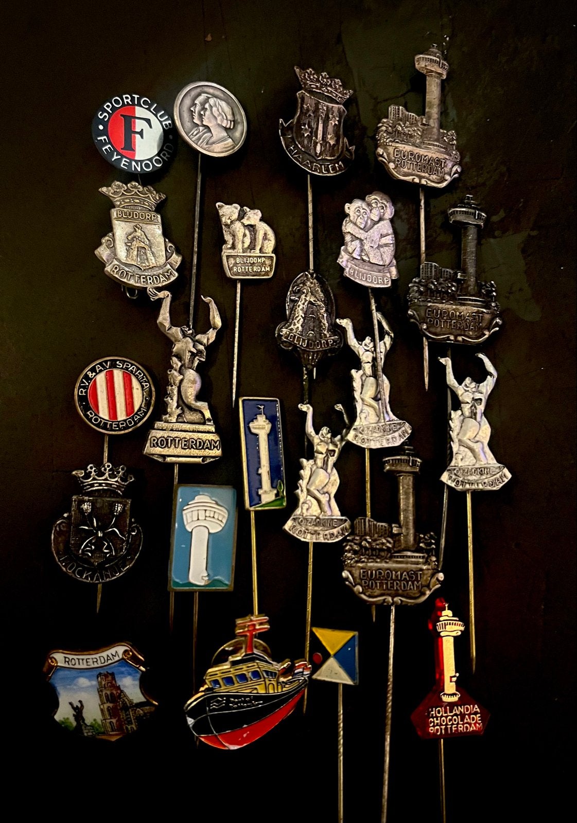 23 Antieke Speldjes Rotterdam Jaren '50/'60 Collectie, Verzamelen, Ophalen of Verzenden, Gebruikt, Stad of Land, Speldje of Pin