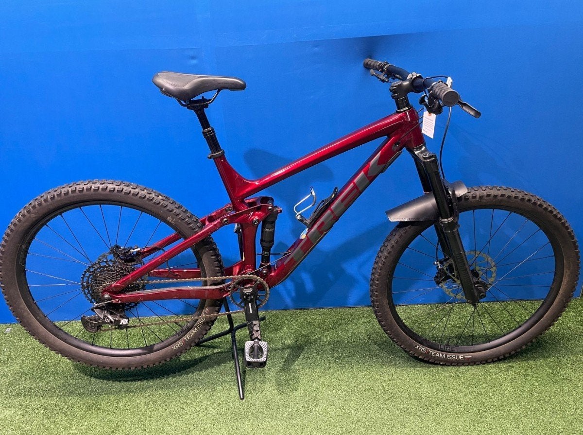 TREK Remedy 7 CRIMSON L 47cm L